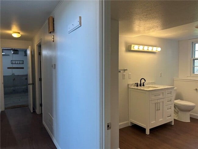 Building Photo - 11 Pocono Rd