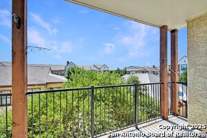 Building Photo - 7204 Oak Manor Dr