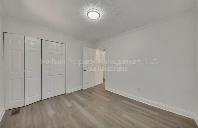 Building Photo - 43 Country Pl Ct