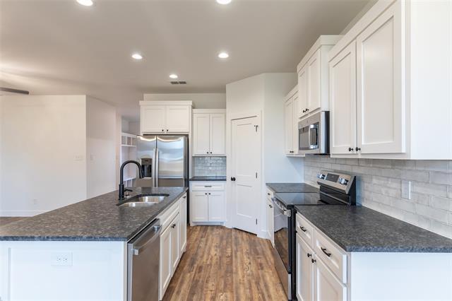 Building Photo - 8017 Sawdust Trl