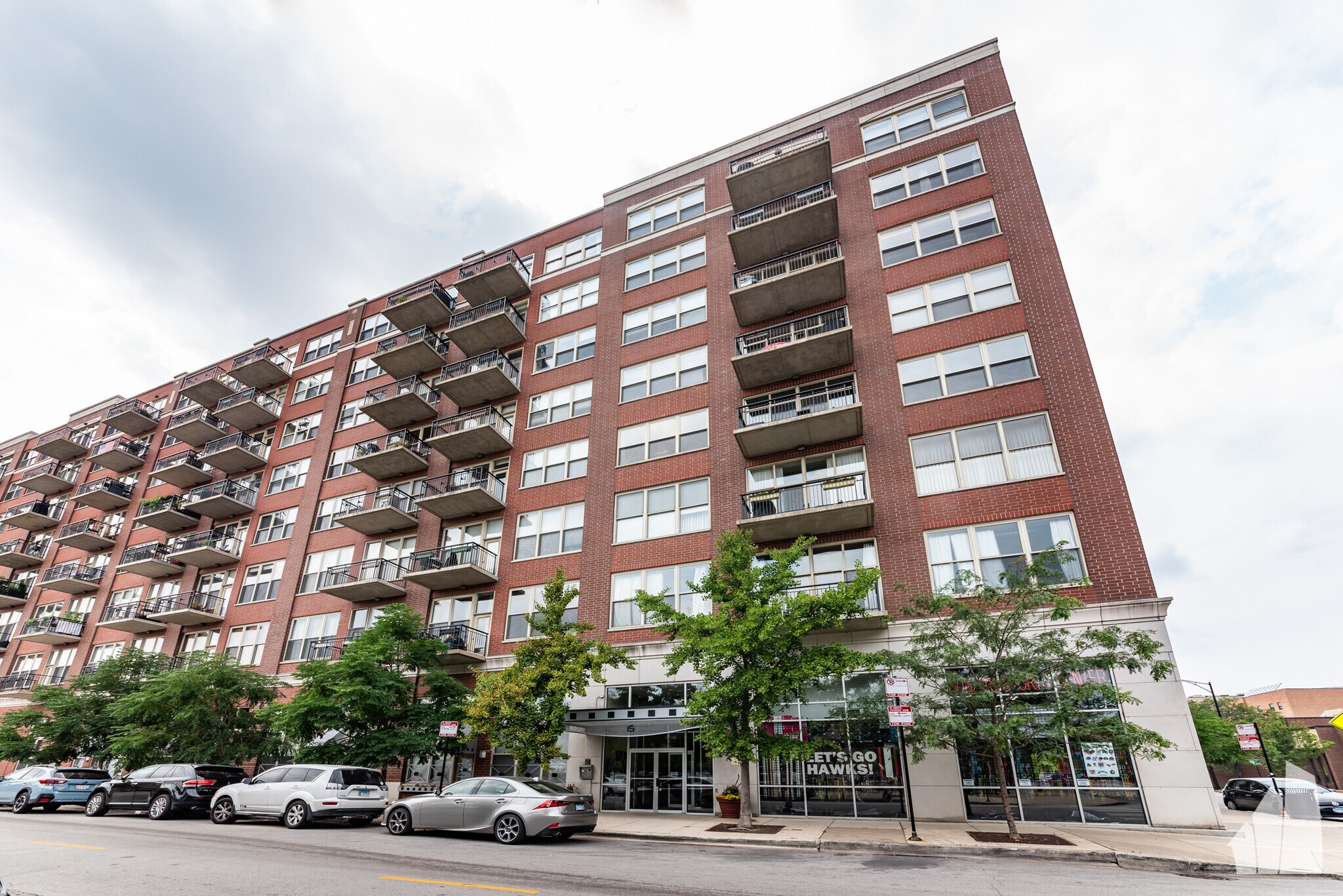 Building Photo - 6 S Laflin St