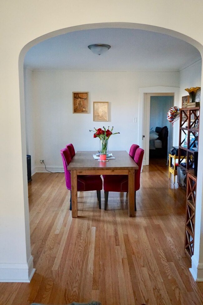 Building Photo - Spacious Renovated 2 Bedroom in North Park
