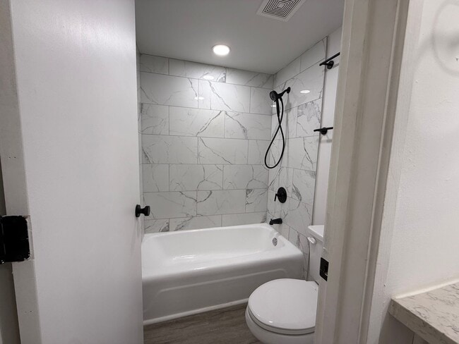 Building Photo - 785 Kinau St