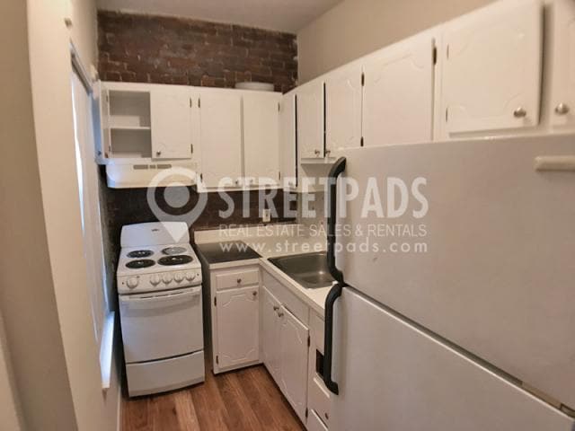 Building Photo - 1 bedroom in Boston MA 02130