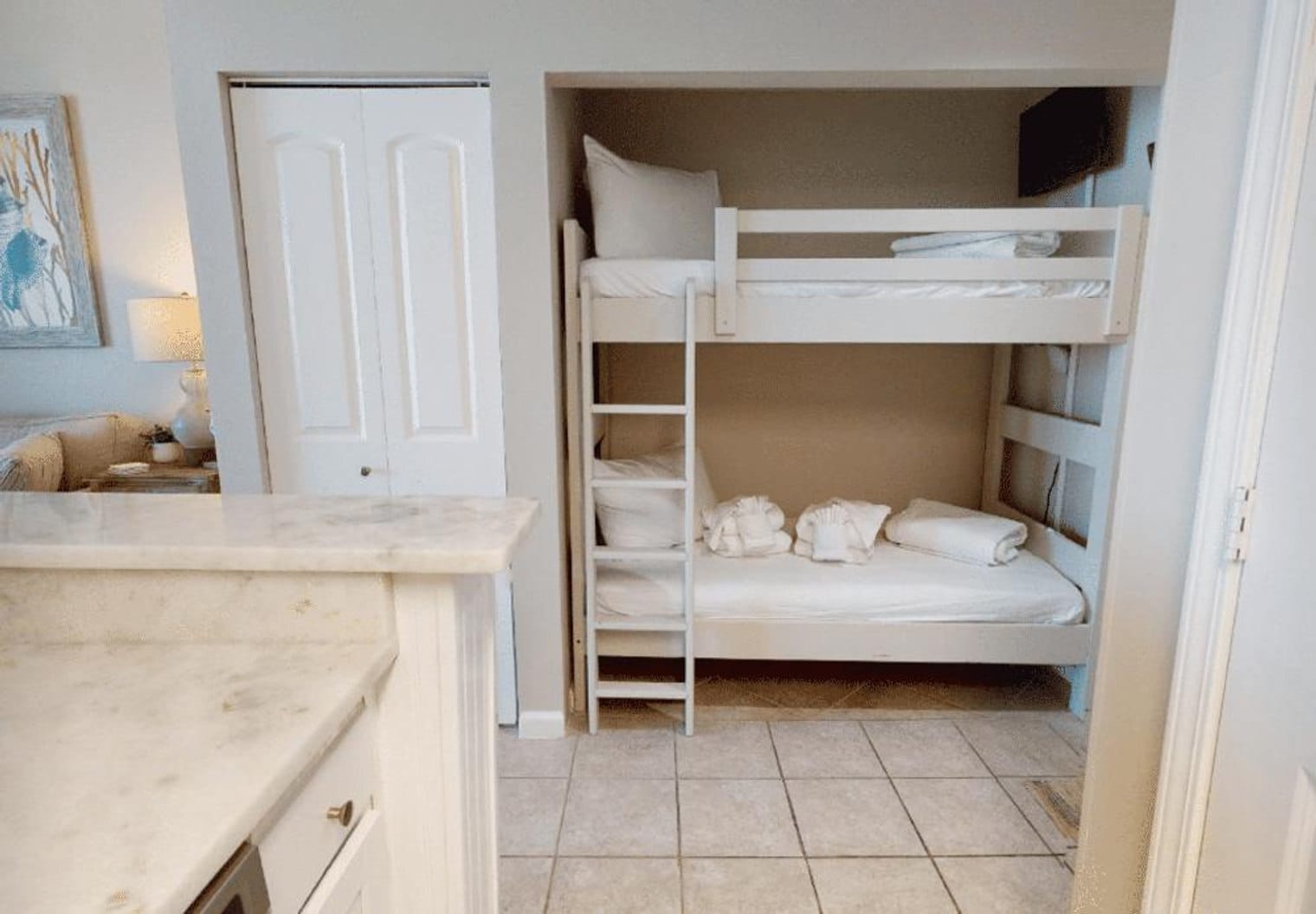 Building Photo - 527 Beach Club Trail