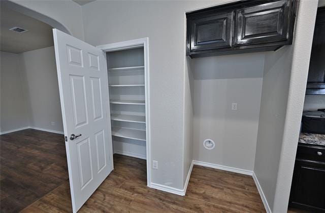 Building Photo - 916 Iona Dr