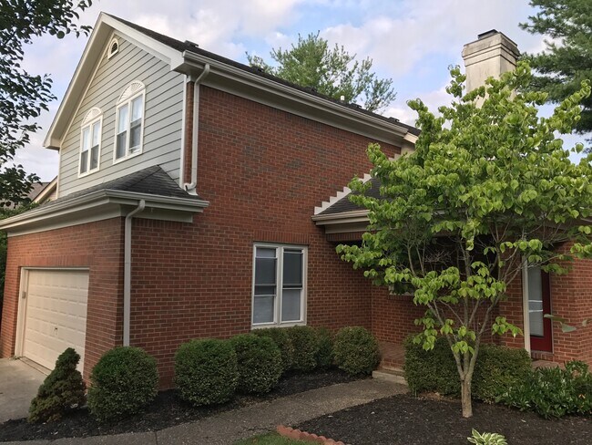 Building Photo - 688 Andover Village Plz