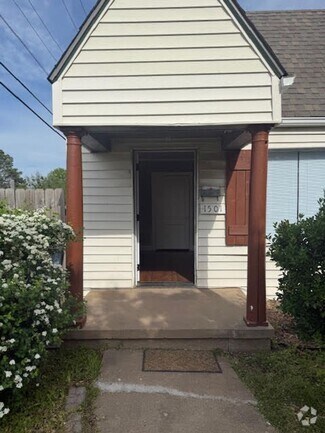 Building Photo - 1930's Charming duplex