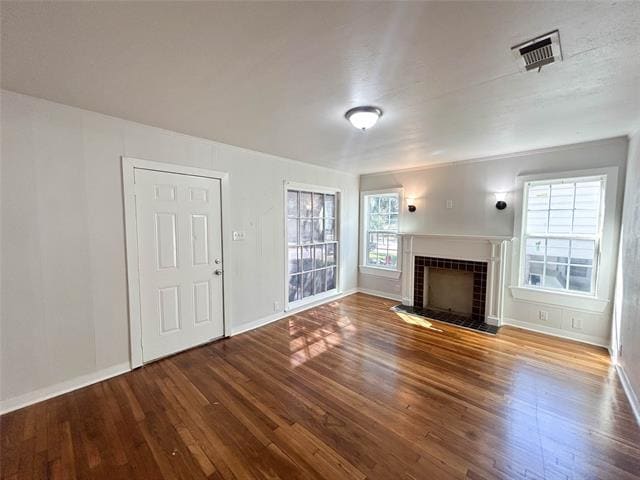 Building Photo - 608 W Lake St