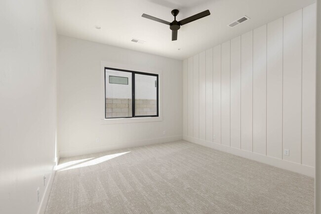 Building Photo - Gorgeous Custom Single Story with RV Garage