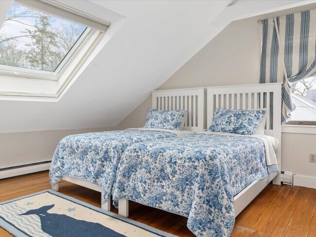 Building Photo - 20-24 Perry St