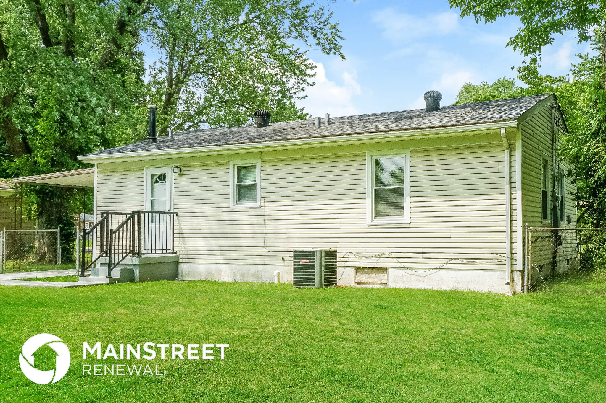Building Photo - 2224 Peaslee Rd