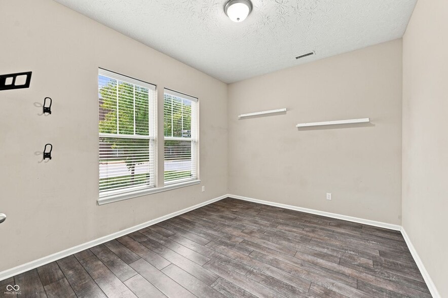 Building Photo - 9124 Hawkins Rd
