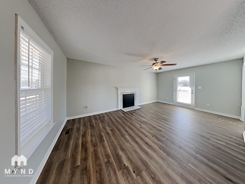 Building Photo - 1021 Brack Pl