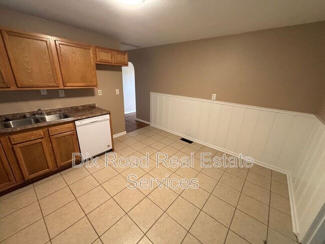 Building Photo - 1303 Barnitz St