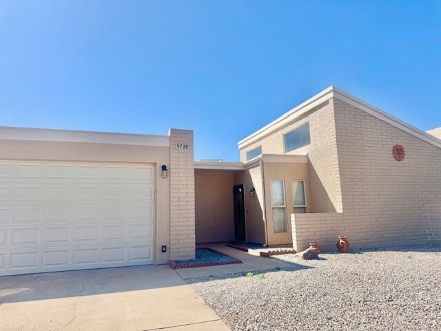 709 Pampas Pl. - 709 Pampas Pl