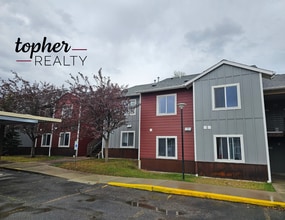 Building Photo - 2529 Ferndale Ln