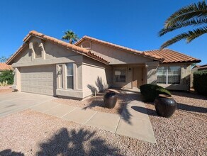 Building Photo - 3 Bedroom Plus an Office Home in the Candlewood Community Near S Cooper Rd and W Warner Rd!