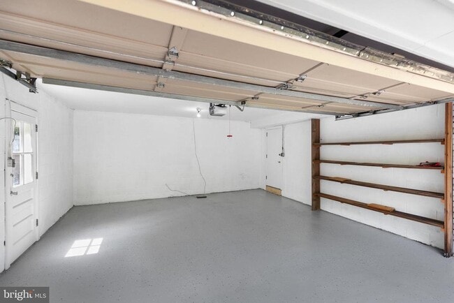 Building Photo - 1222 Noyes Dr