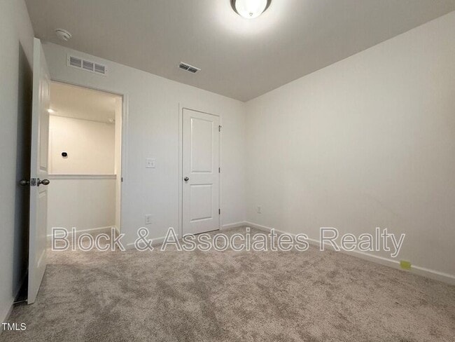 Building Photo - 177 Shadowdale Ln