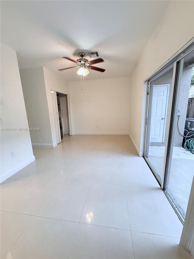 Building Photo - 16618 NW 73rd Ave