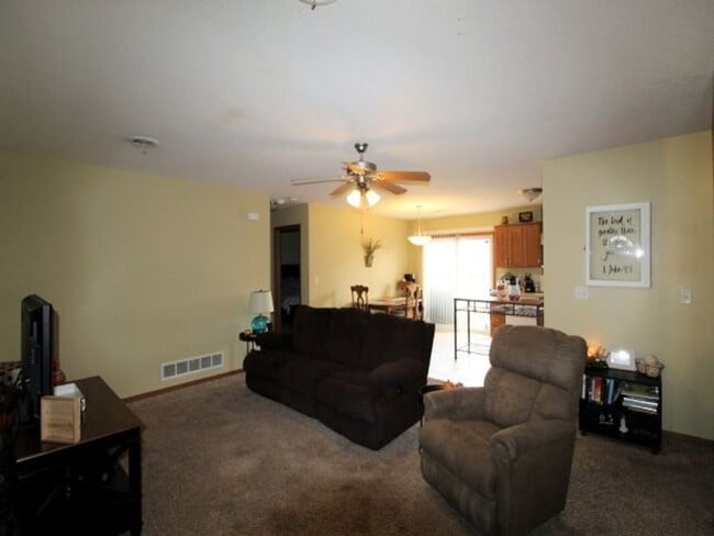 Building Photo - Italian Estates Property Management