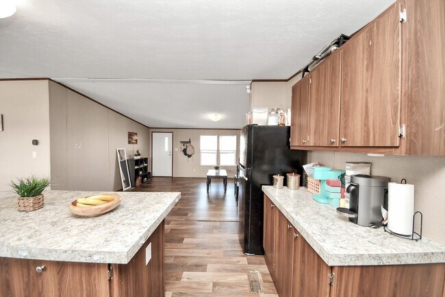 Building Photo - 1416 Rd 5601