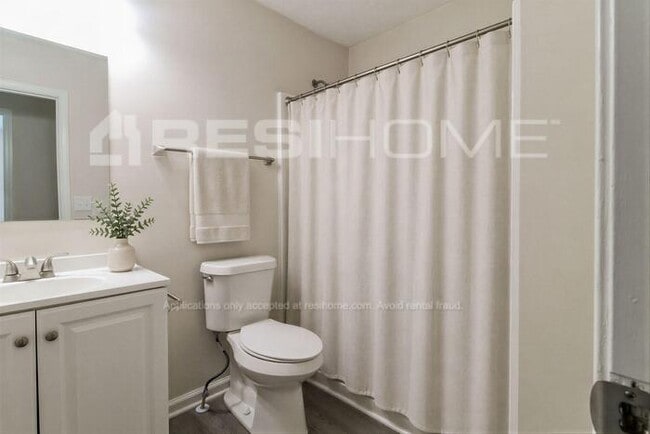 Building Photo - 2272 Ramblewood Cir