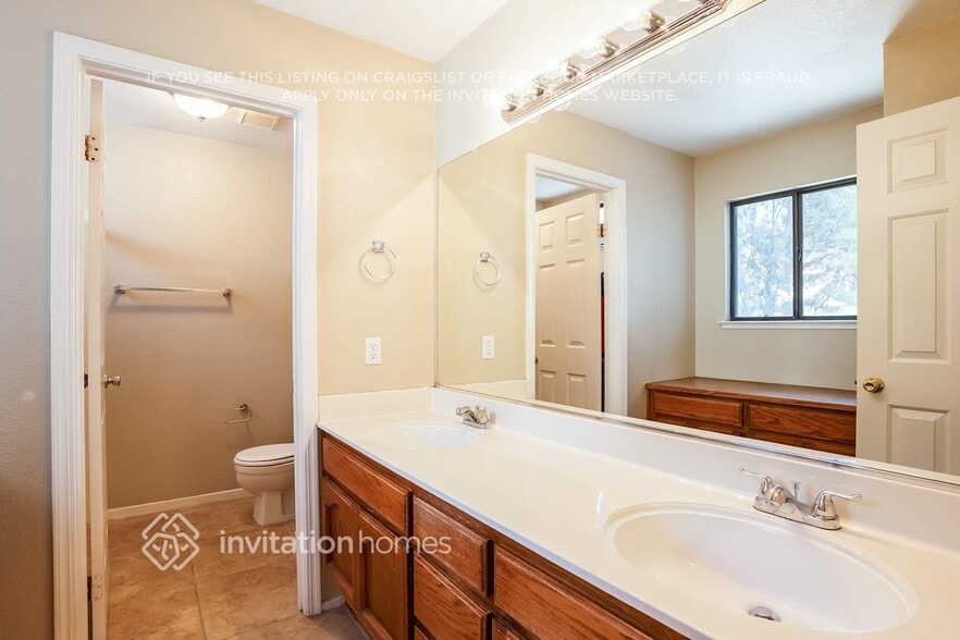 Building Photo - 4501 Deerhorn Ct