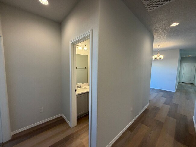 Building Photo - 2 Bedroom Single Story New Build in Mesa Del Sol Near Netflix Studios!