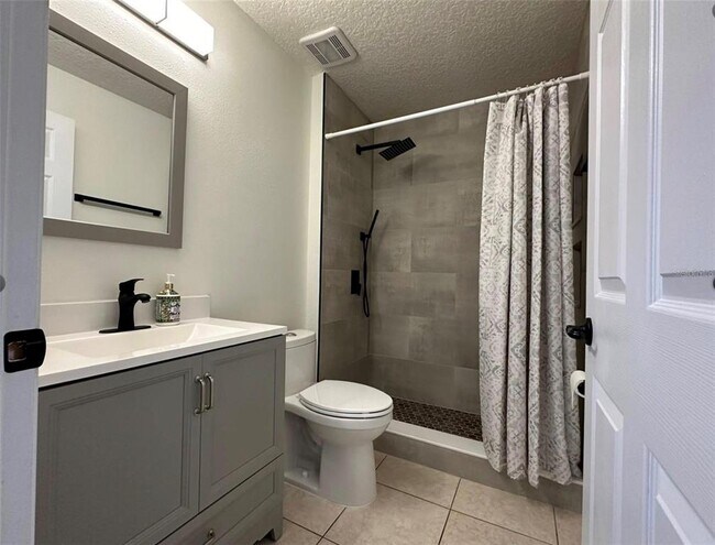 Building Photo - 10707 Flycast Cir