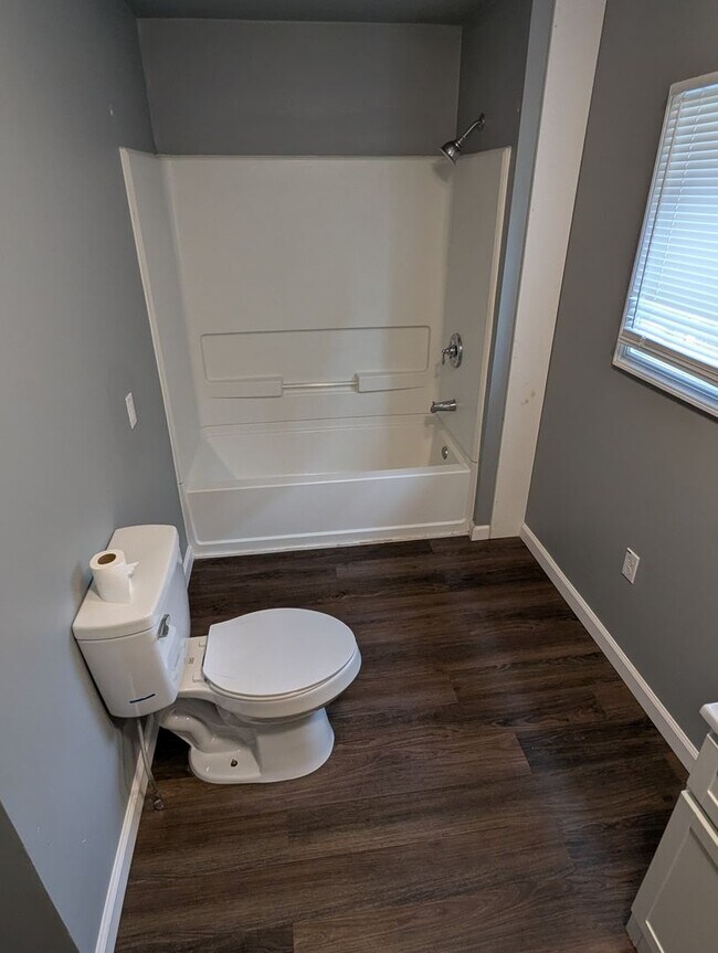 Building Photo - 1529-1531 Scott Street