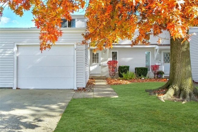 Primary Photo - 267 Deepwood Dr