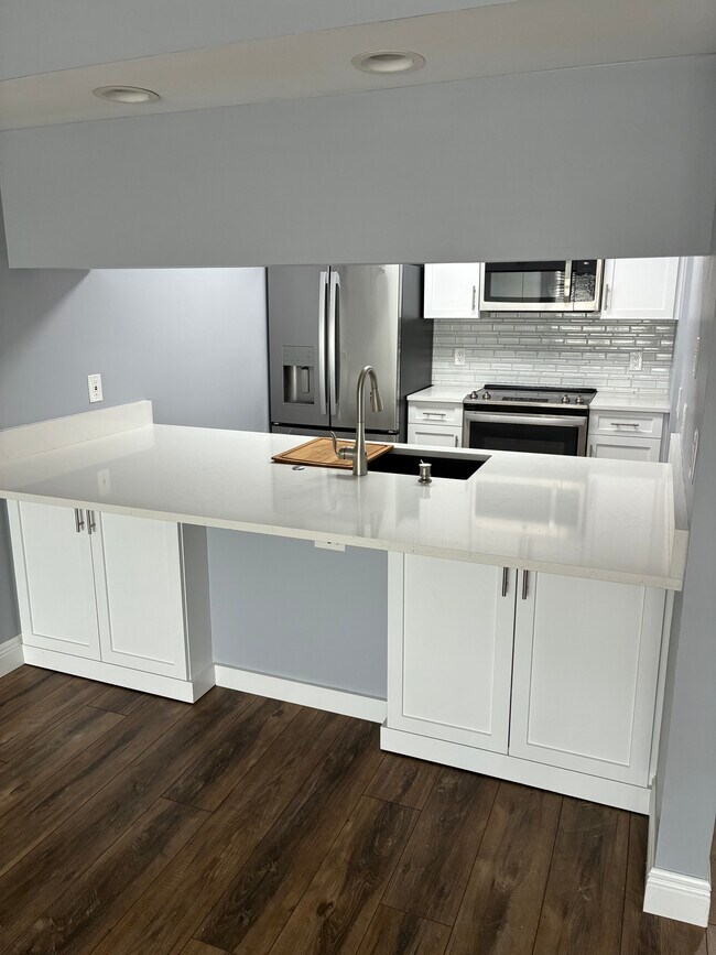 Building Photo - 31 Plantation Dr