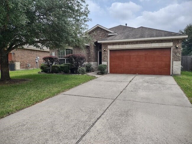 Primary Photo - 21383 Village Crossing Ln