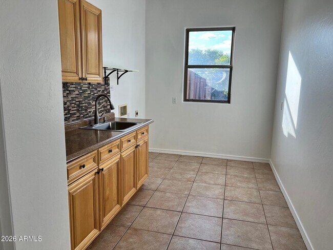 Building Photo - 3550 E June Cir