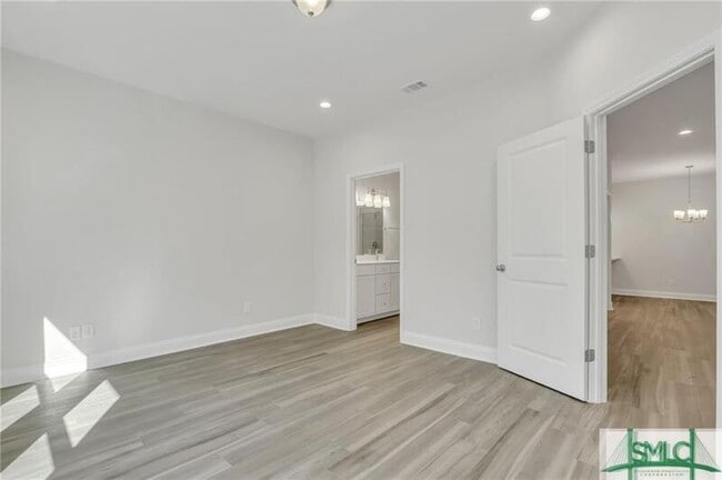 Building Photo - 157 Lower Creek Dr