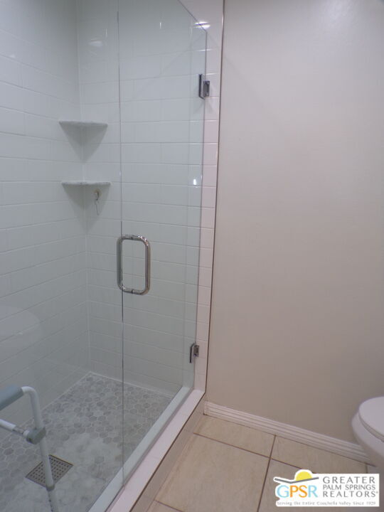 Building Photo - 2559 Whitewater Club Dr