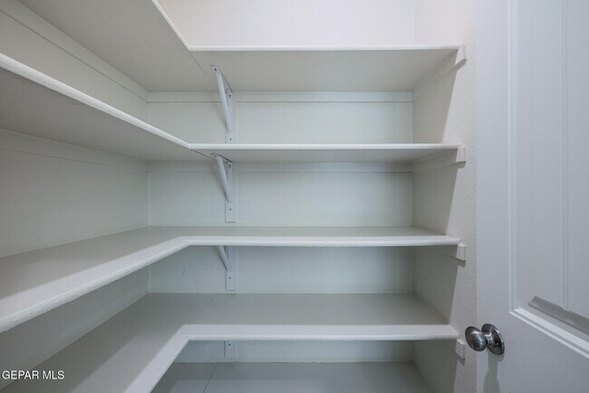 Building Photo - 1040 Indigo Sky St