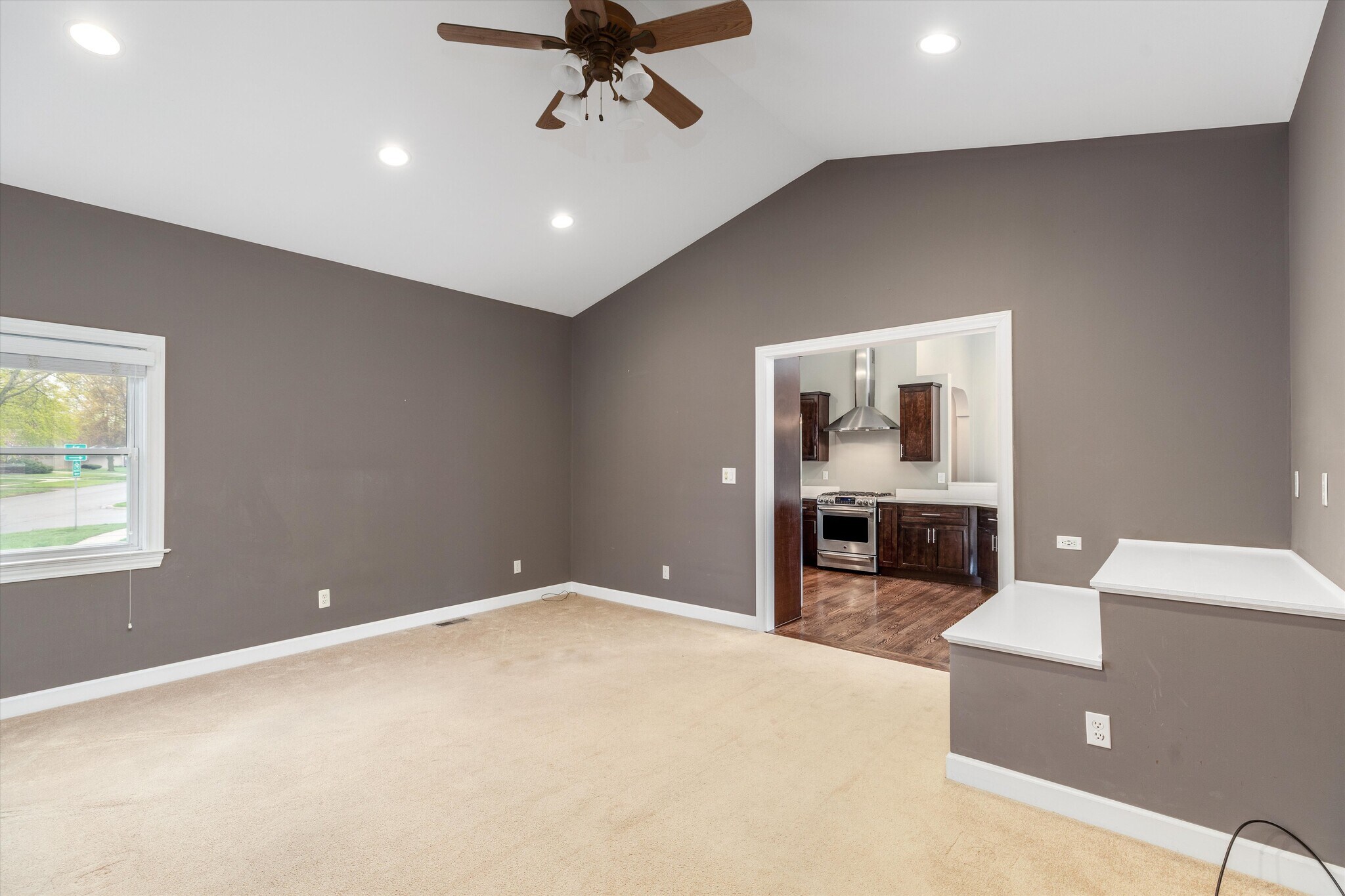 Building Photo - 854 Brooklawn Dr