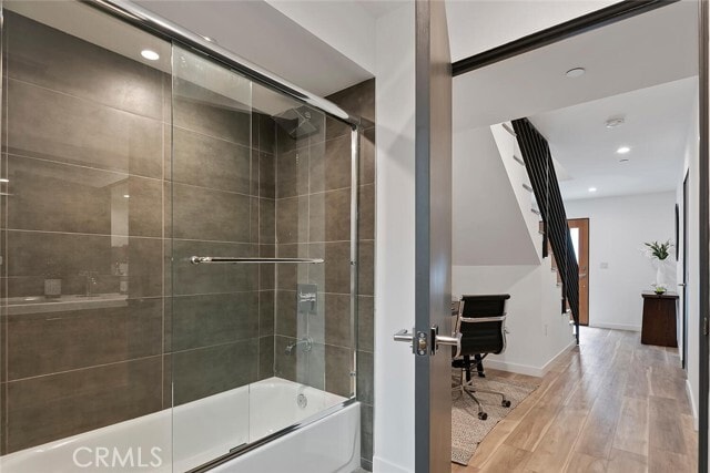 Building Photo - 13536 Vanowen St