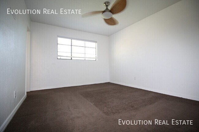 Building Photo - 7448 E Coronado Rd