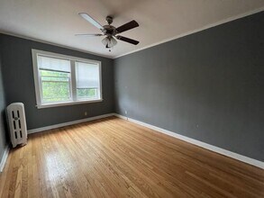 Building Photo - 1 bedroom in Chicago IL 60660