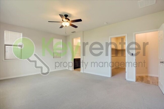 Building Photo - 5584 Harcrest Dr
