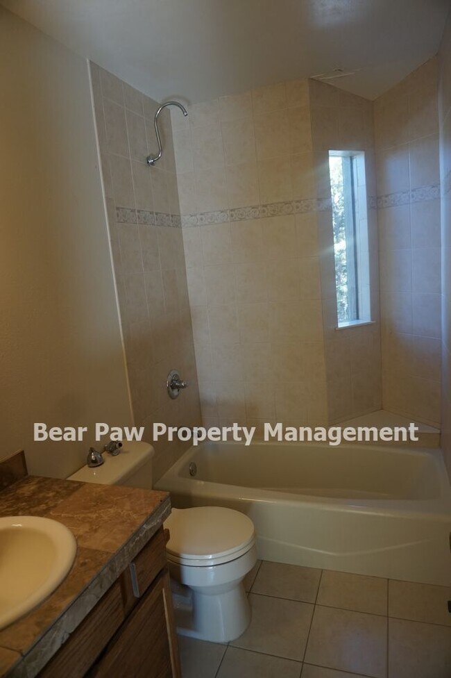 Building Photo - Amazing Views of Mt. Evans in Evergreen Highlands!