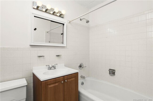 Building Photo - 27 Northill St