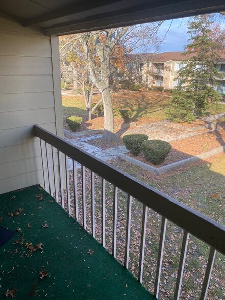 Balcony - 16150 N Park Dr