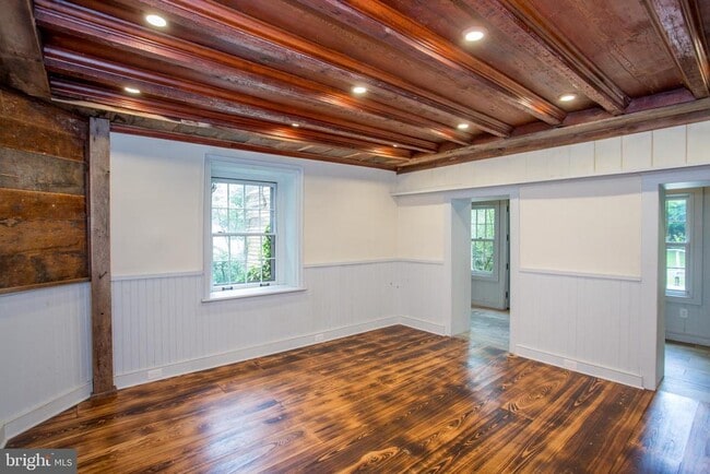 Building Photo - 3115 Gallows Hill Rd