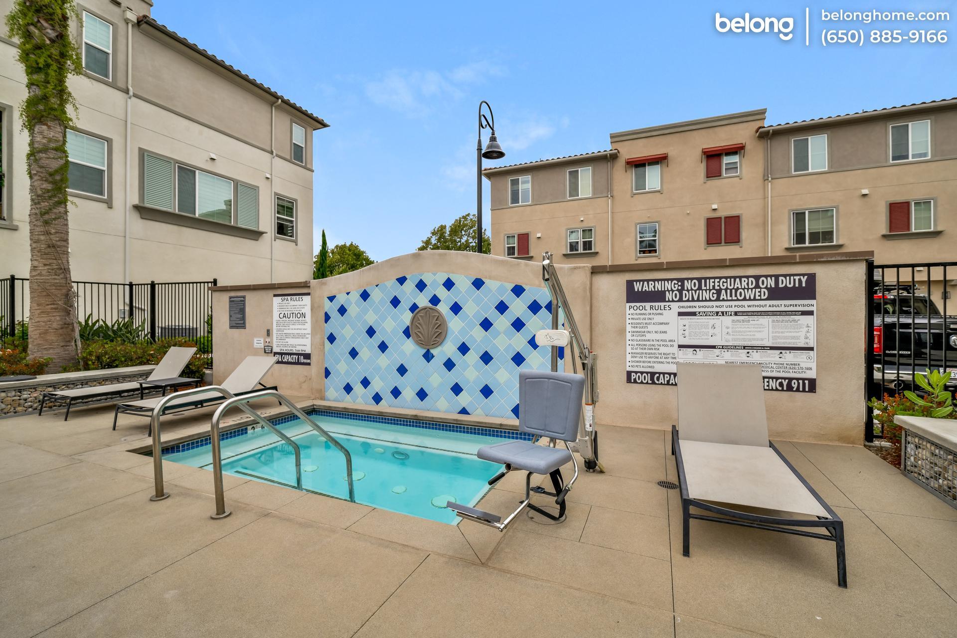 Building Photo - 1523 St Simon Cir