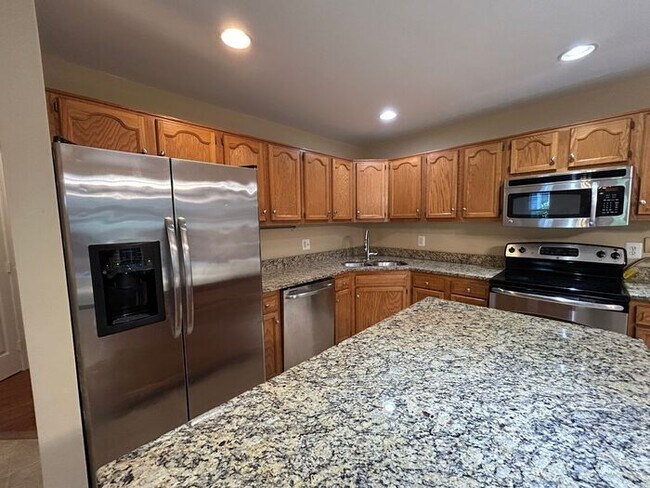 Building Photo - Beautiful 4BR Home at the Heart of Convenience and Comfort / Pet-Friendly/ Coming Soon!